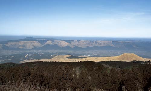 阿蘇山の外輪山