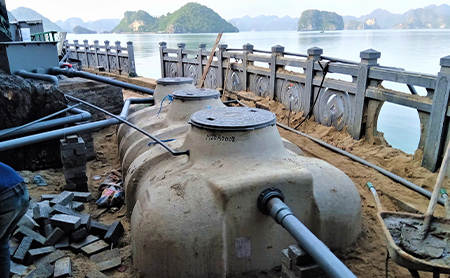 世界遺産ベトナムハロン湾に浮かぶTiptop島への浄化槽導入